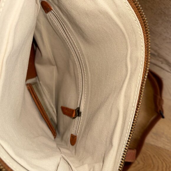 Kelly Moore Clutch Carry All (convertible, removable straps) - Picture 3 of 7